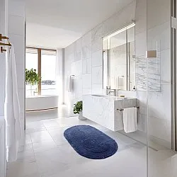 Oval badeværelsesmåtte - Nila (blå)