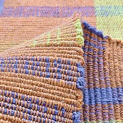 Bomuldstæppe - Husvik (koral/multi)