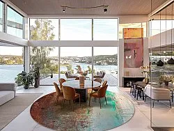 Rundt tæppe - Andali (grå/rød/multi)