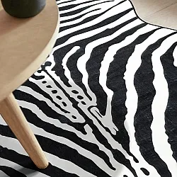 Bølget Wilton tæppe - Zebra (sort/hvid)