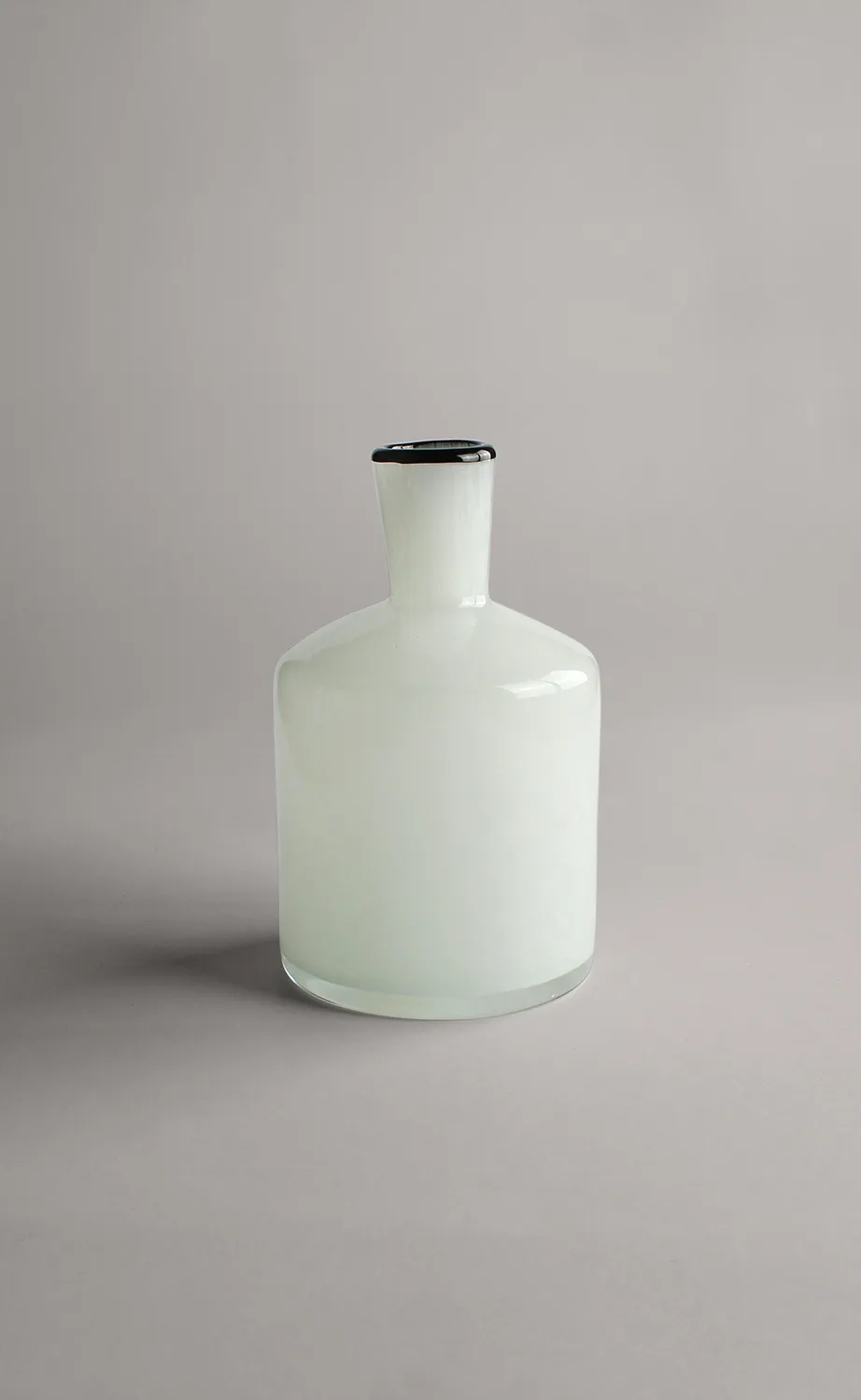 Vase - Harmony (hvid/sort)