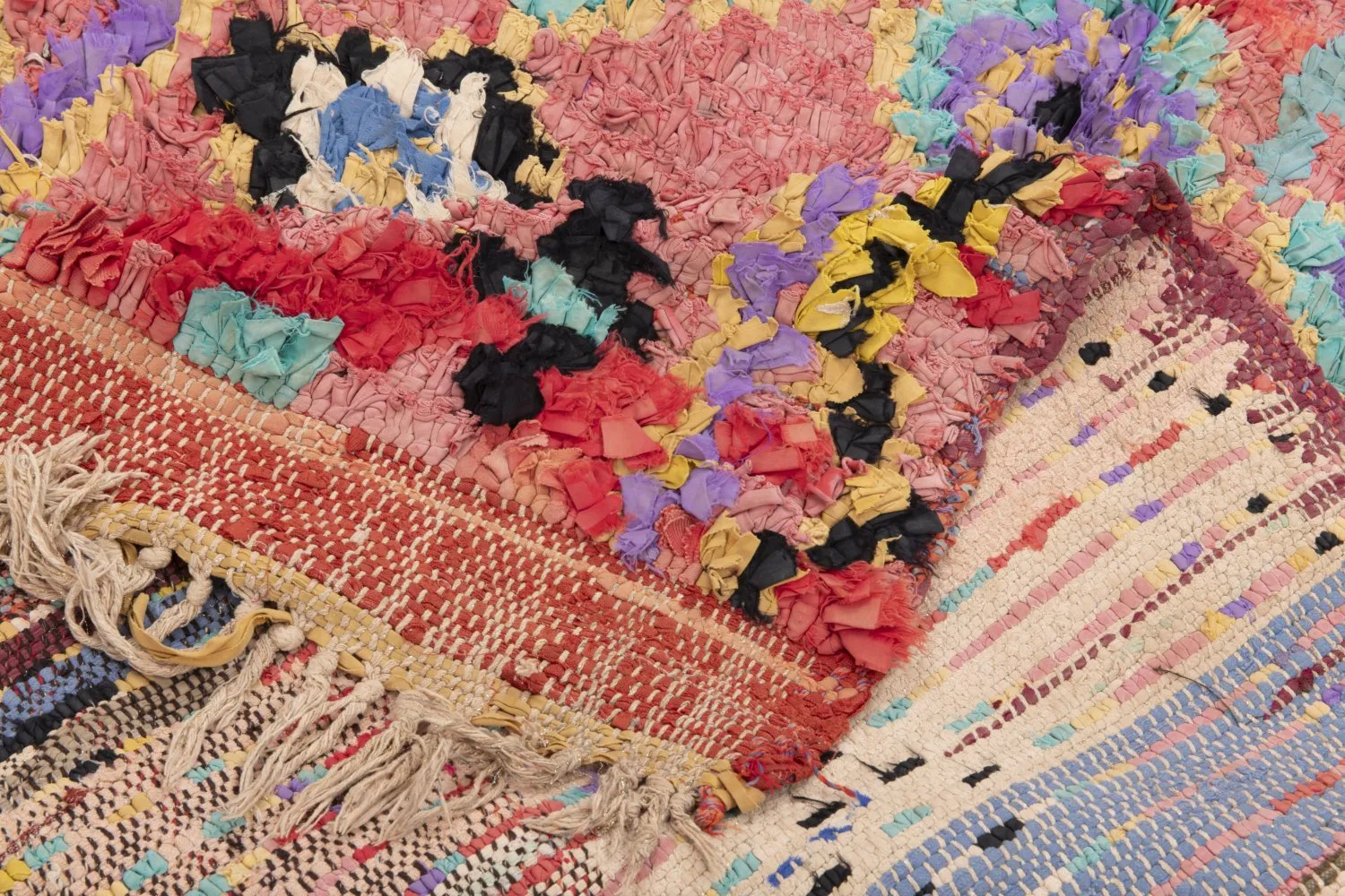 Marokkansk berber tæppe Boucherouite 240 x 105 cm