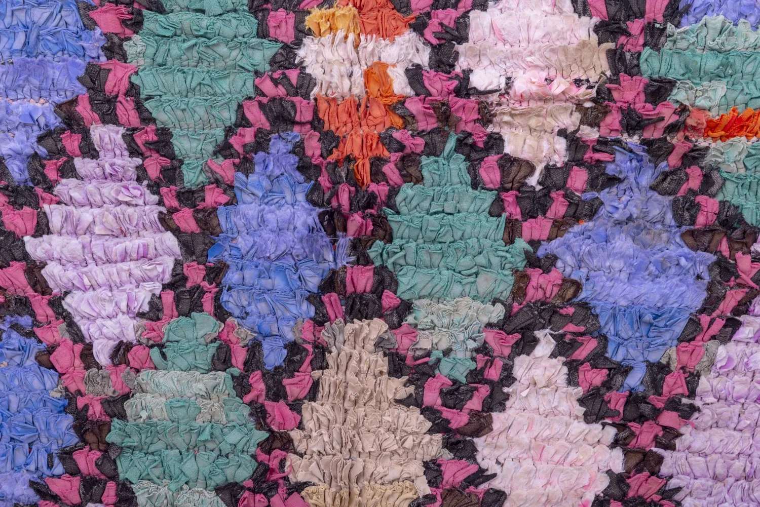 Marokkansk berber tæppe Boucherouite 245 x 100 cm