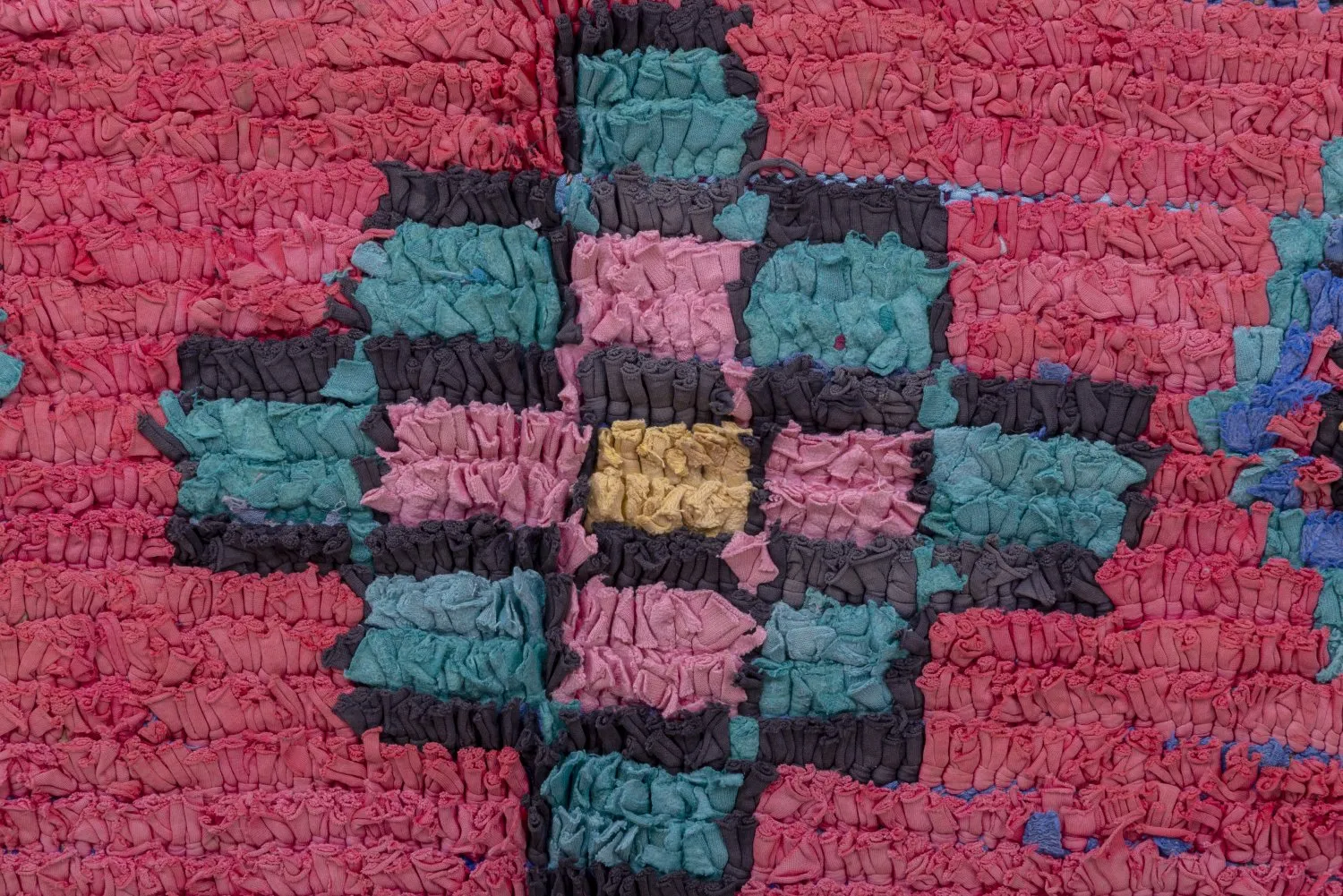 Marokkansk berber tæppe Boucherouite 225 x 135 cm