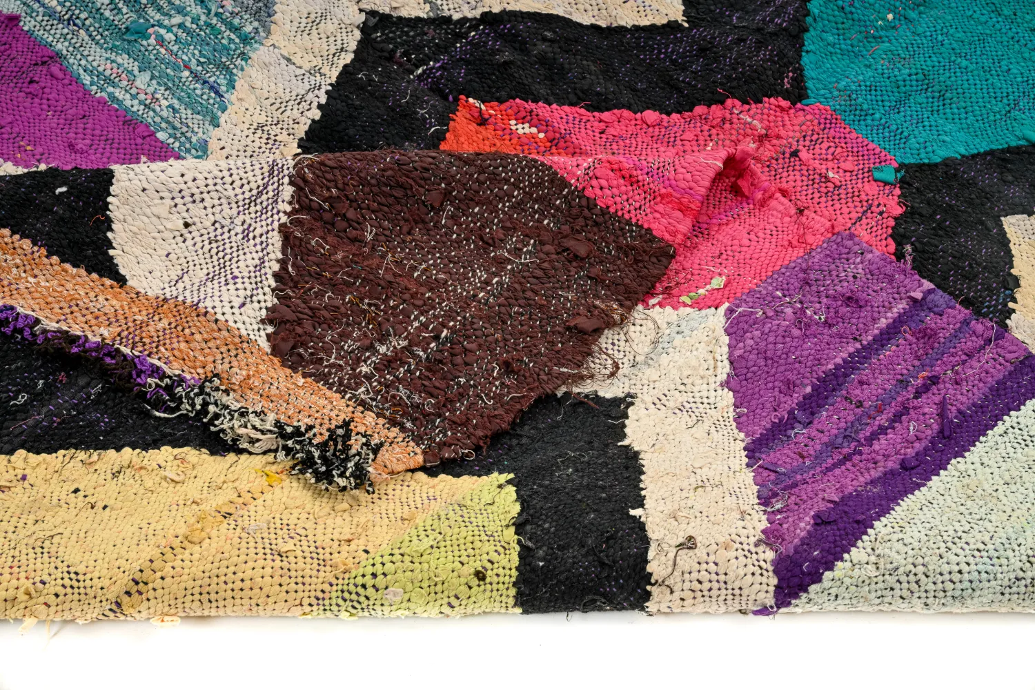 Marokkansk berber tæppe Boucherouite 135 x 245 cm