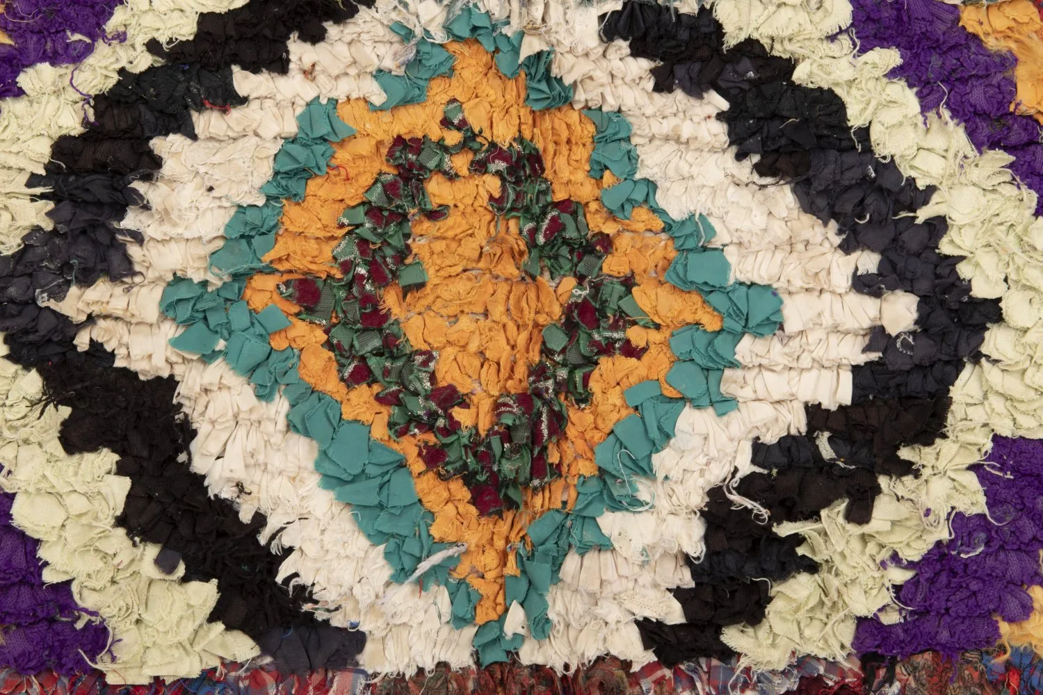 Marokkansk berber tæppe Boucherouite 235 x 145 cm
