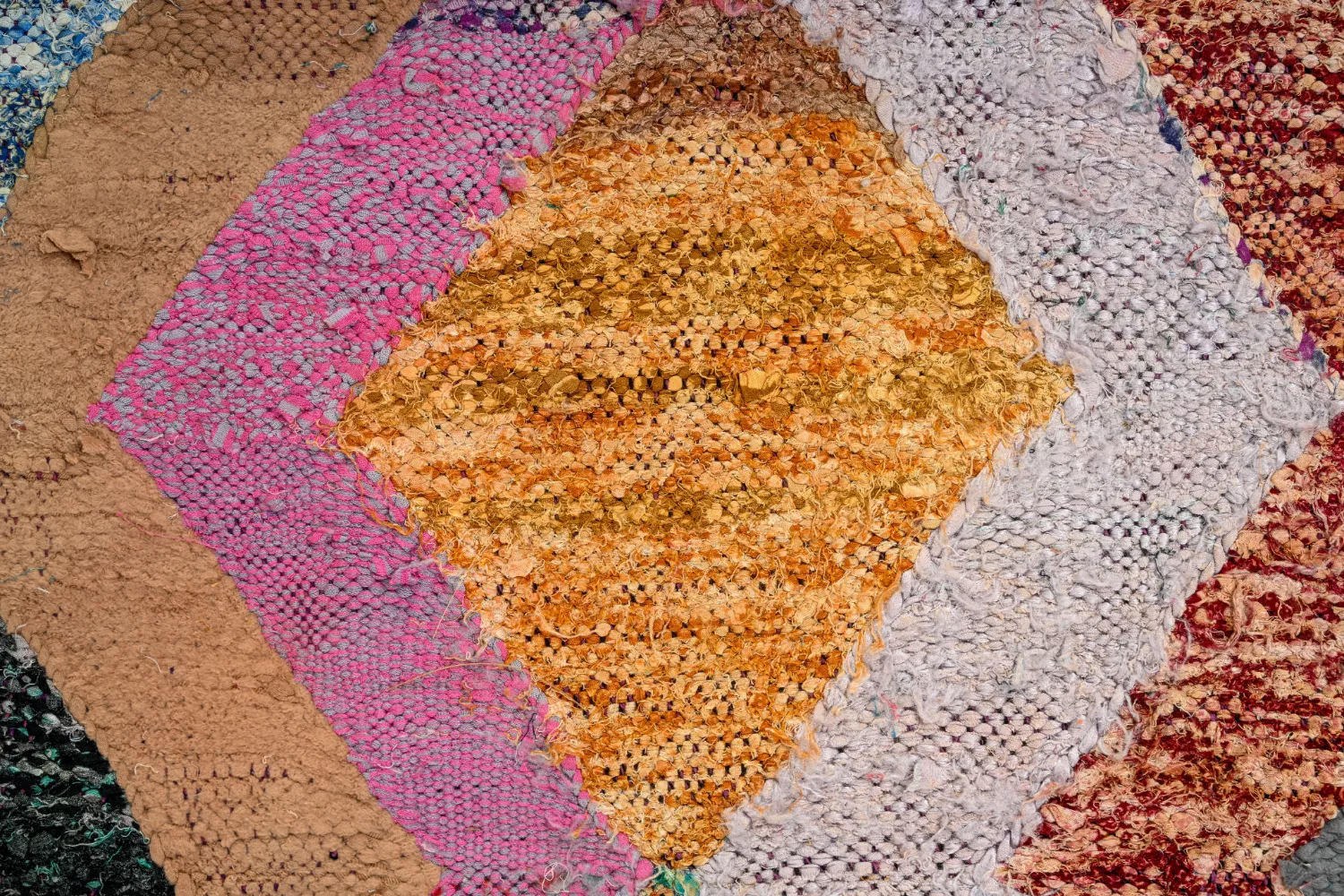 Marokkansk berber tæppe Boucherouite 135 x 260 cm