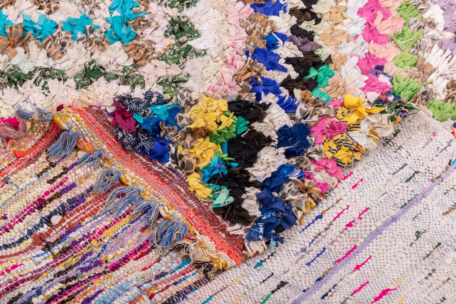 Marokkansk berber tæppe Boucherouite 265 x 140 cm