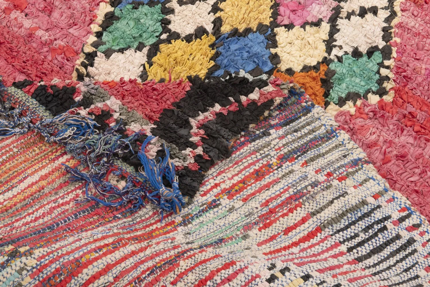 Marokkansk berber tæppe Boucherouite 270 x 170 cm