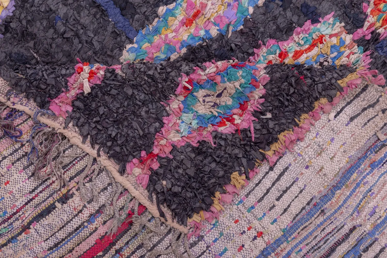 Marokkansk berber tæppe Boucherouite 260 x 145 cm
