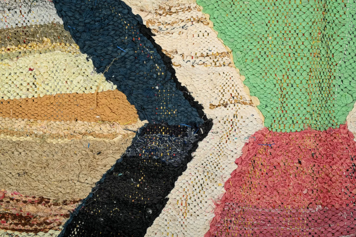 Marokkansk berber tæppe Boucherouite 135 x 215 cm