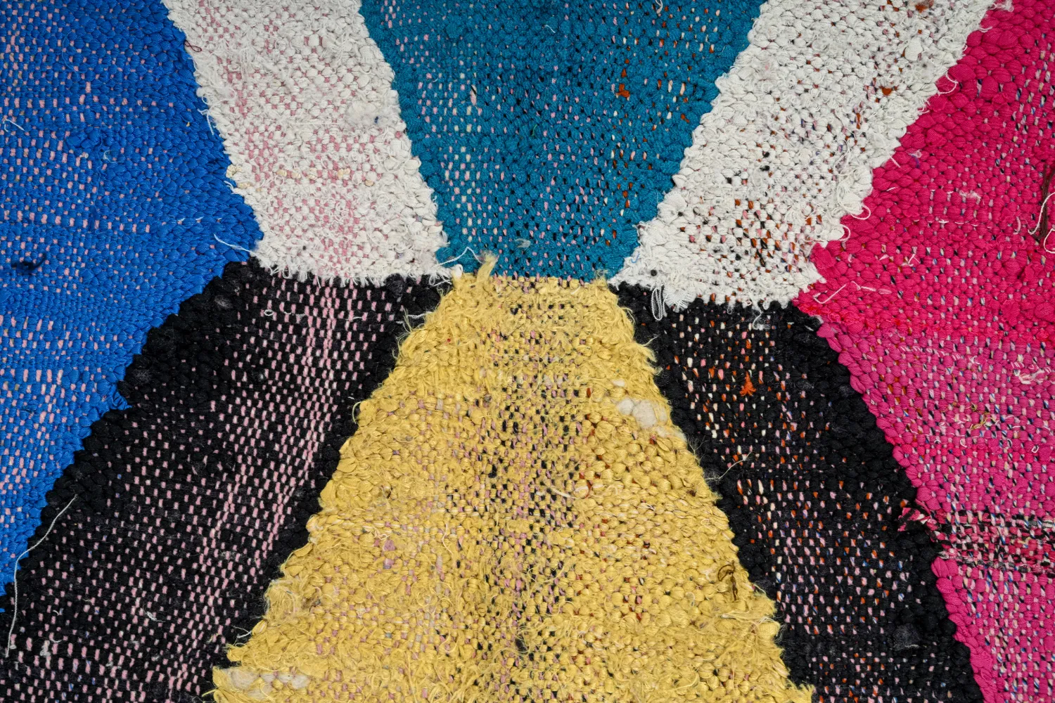 Marokkansk berber tæppe Boucherouite 150 x 275 cm