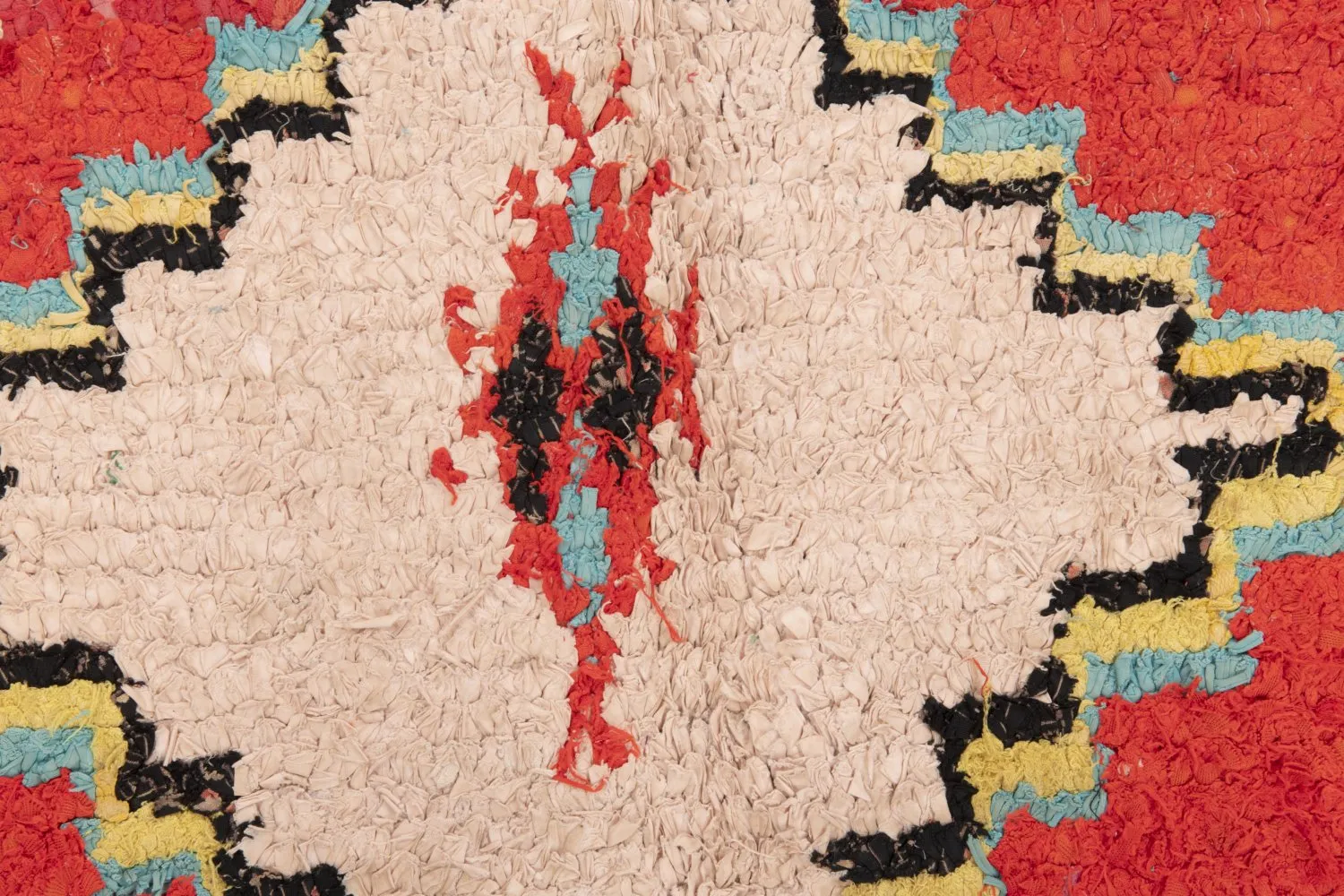 Marokkansk berber tæppe Boucherouite 145 x 115 cm