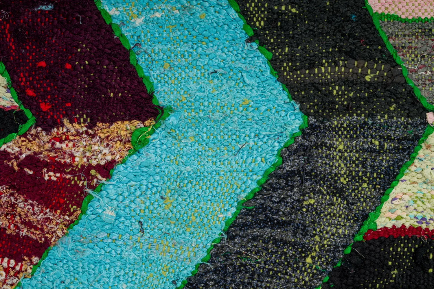 Marokkansk berber tæppe Boucherouite 115 x 215 cm