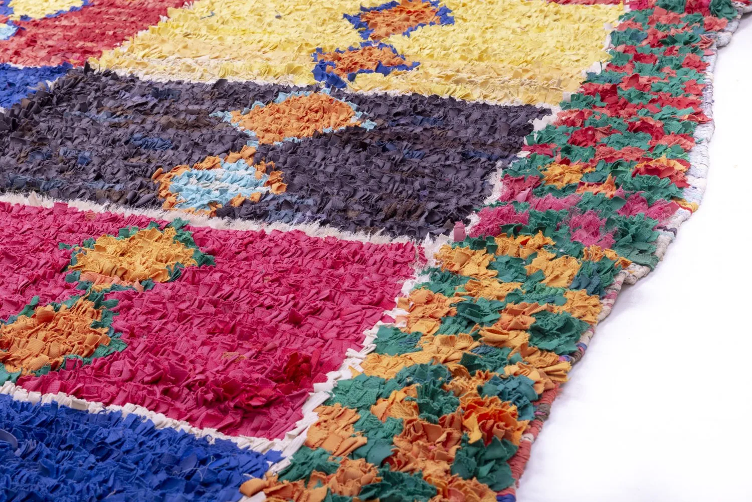 Marokkansk berber tæppe Boucherouite 255 x 160 cm