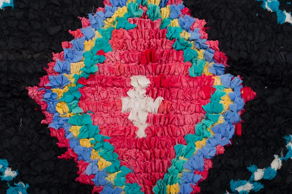 Marokkansk berber tæppe Boucherouite 250 x 155 cm