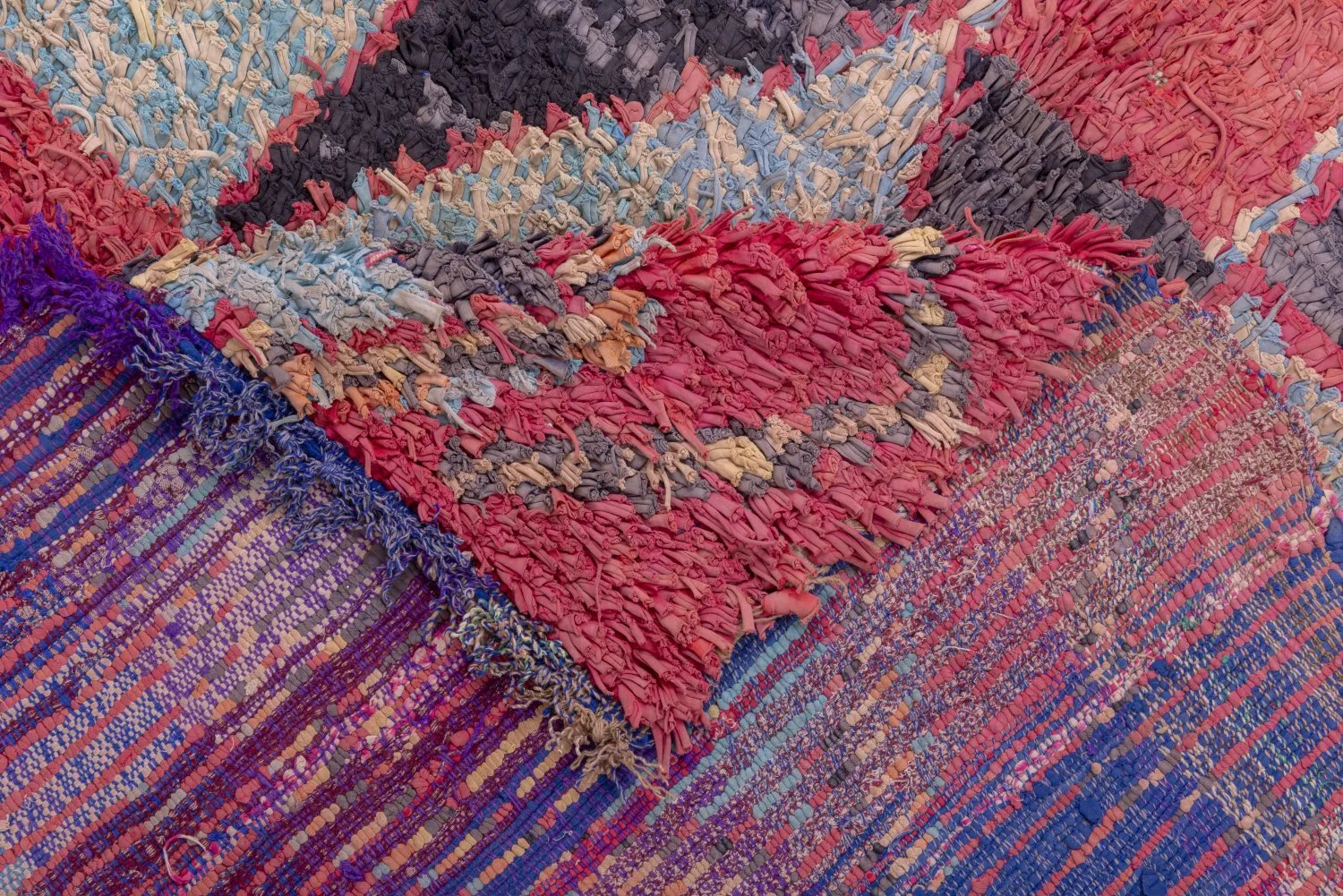 Marokkansk berber tæppe Boucherouite 255 x 150 cm
