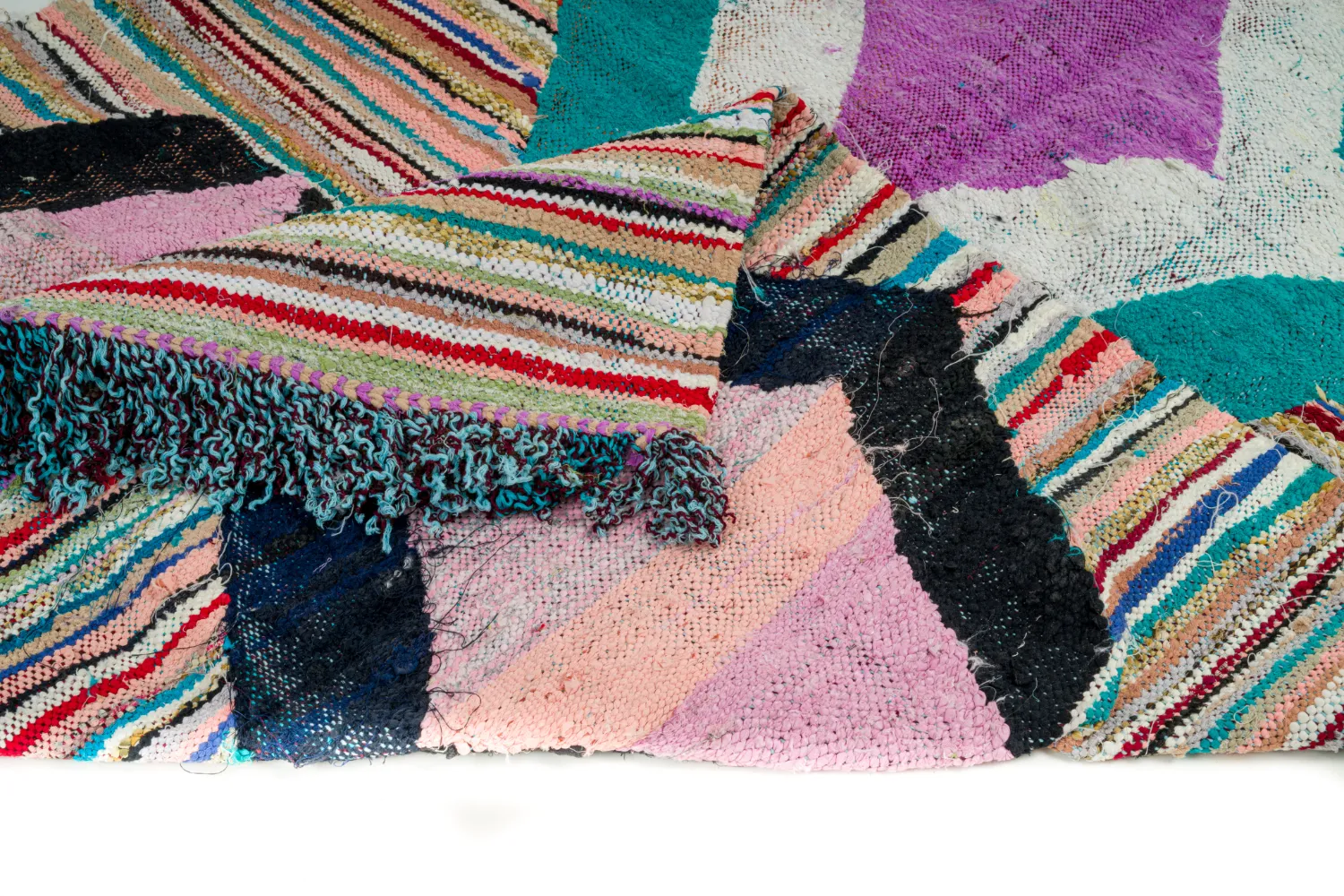 Marokkansk berber tæppe Boucherouite 140 x 255 cm