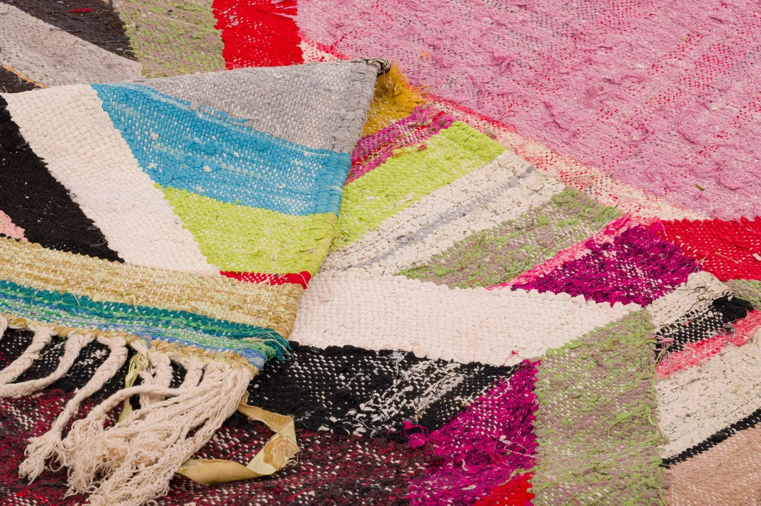 Marokkansk berber tæppe Boucherouite 135 x 245 cm