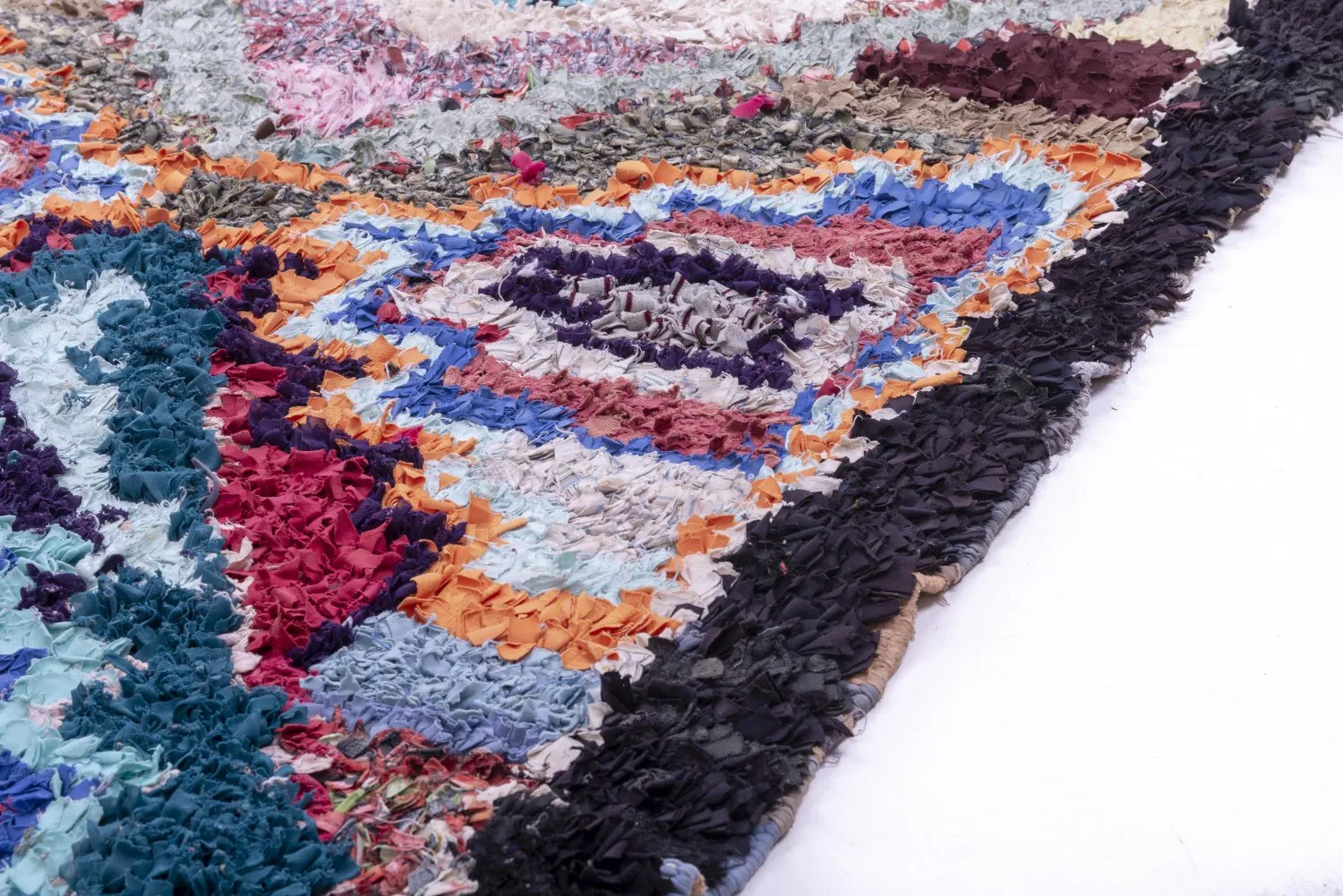 Marokkansk berber tæppe Boucherouite 200 x 125 cm