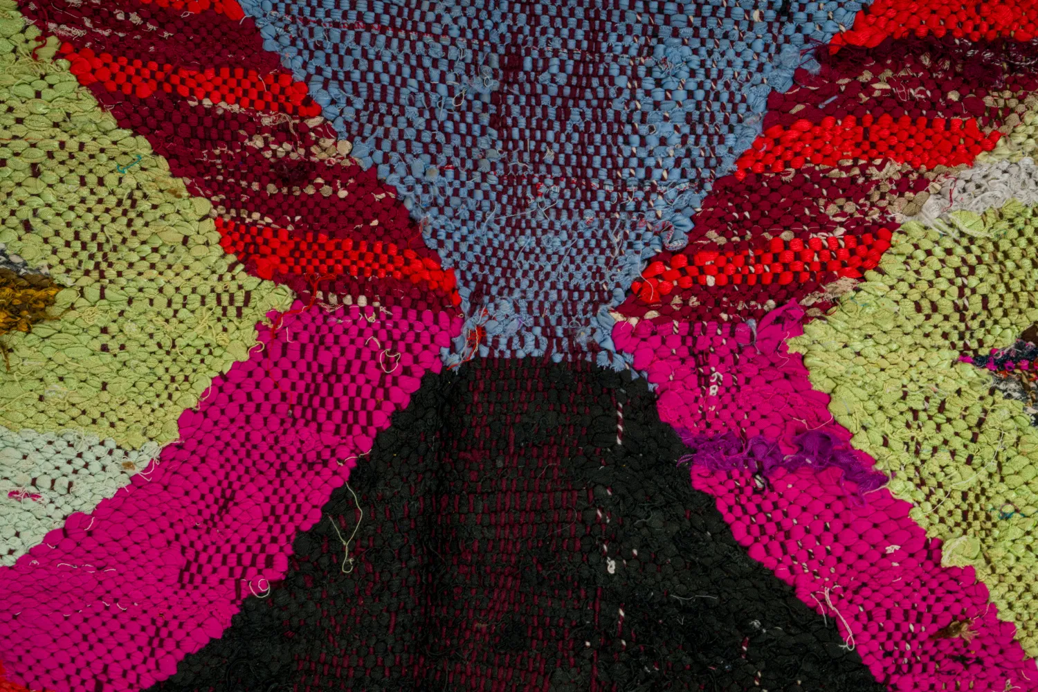 Marokkansk berber tæppe Boucherouite 125 x 225 cm