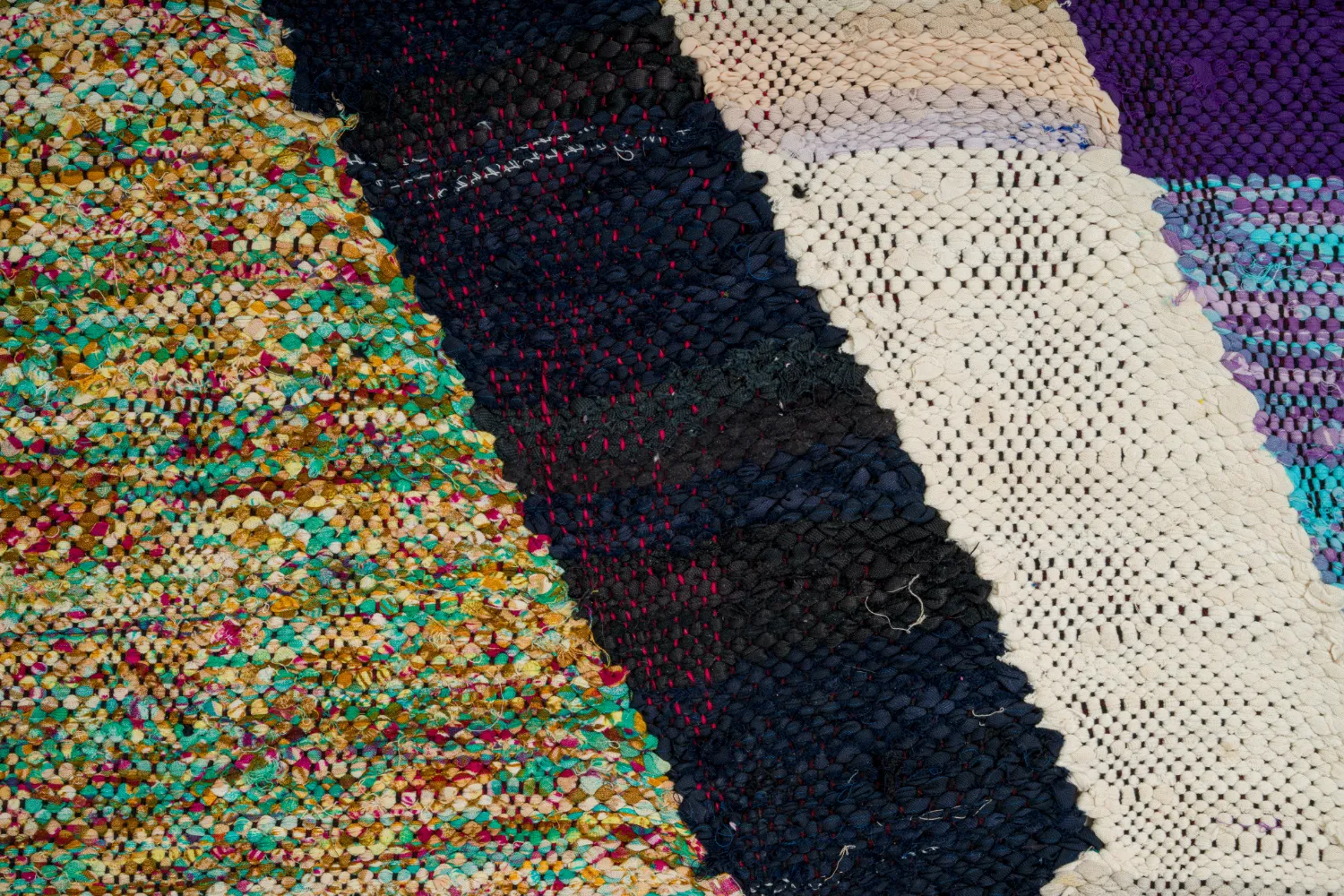 Marokkansk berber tæppe Boucherouite 135 x 255 cm