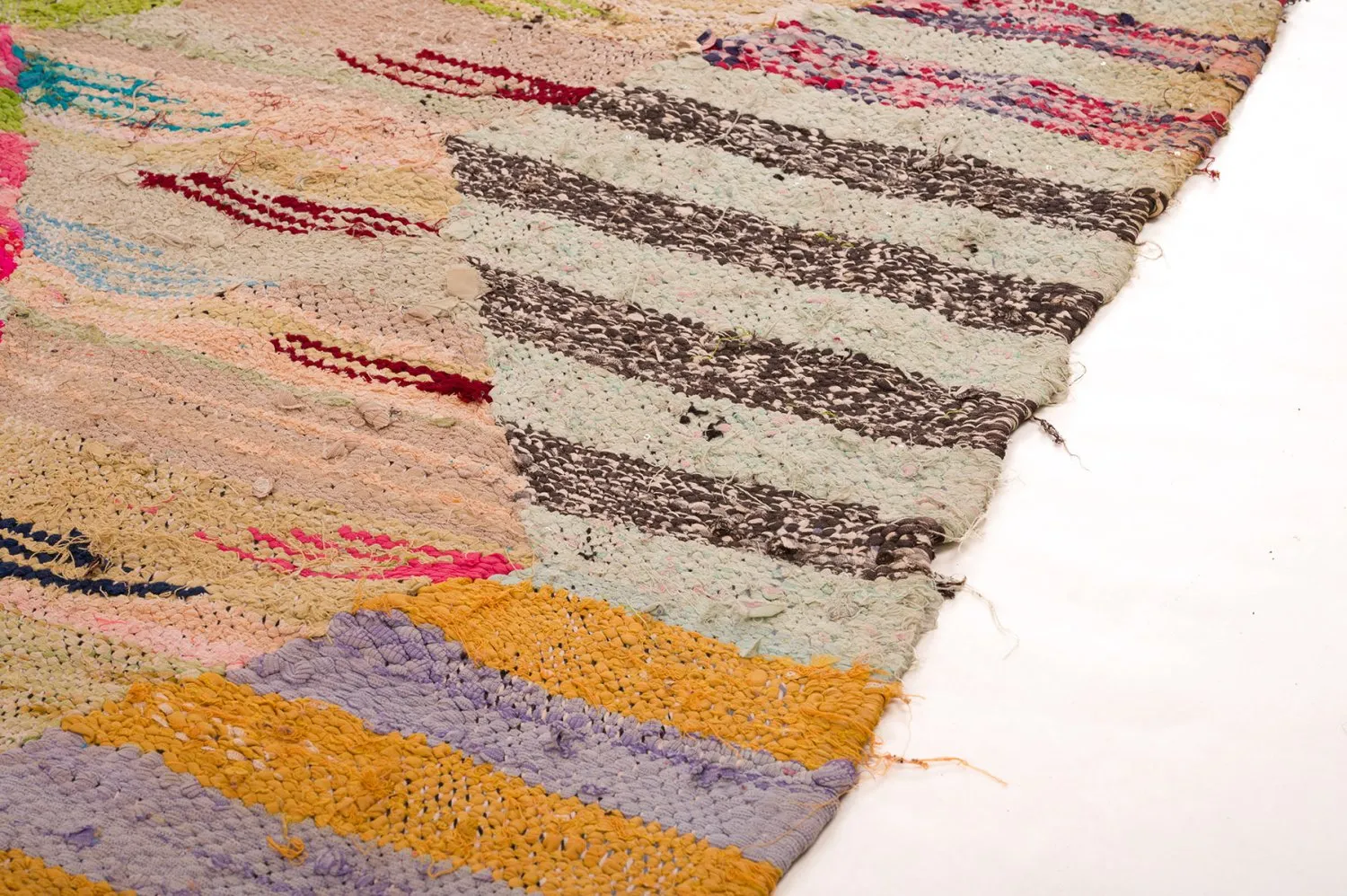 Marokkansk berber tæppe Boucherouite 140 x 250 cm