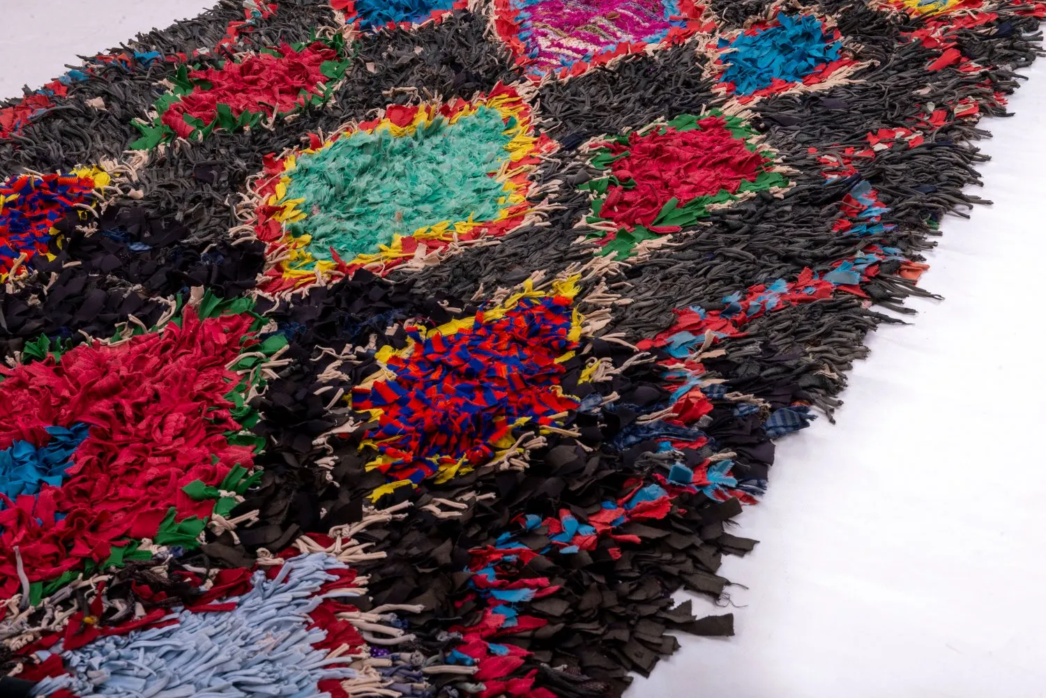 Marokkansk berber tæppe Boucherouite 255 x 110 cm