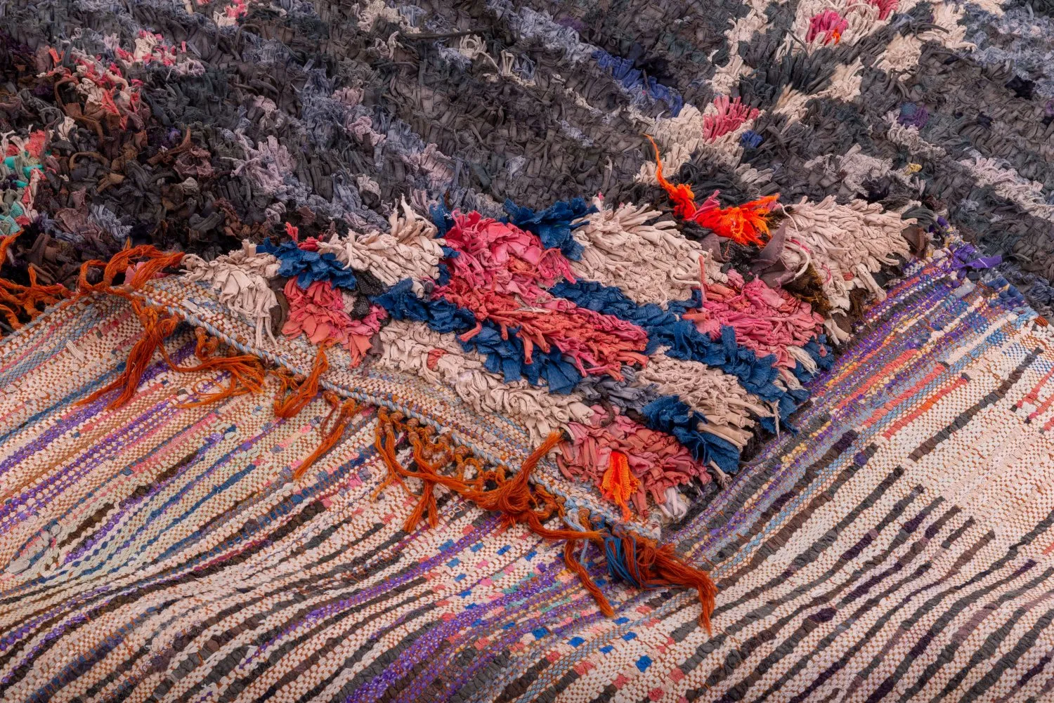 Marokkansk berber tæppe Boucherouite 235 x 170 cm