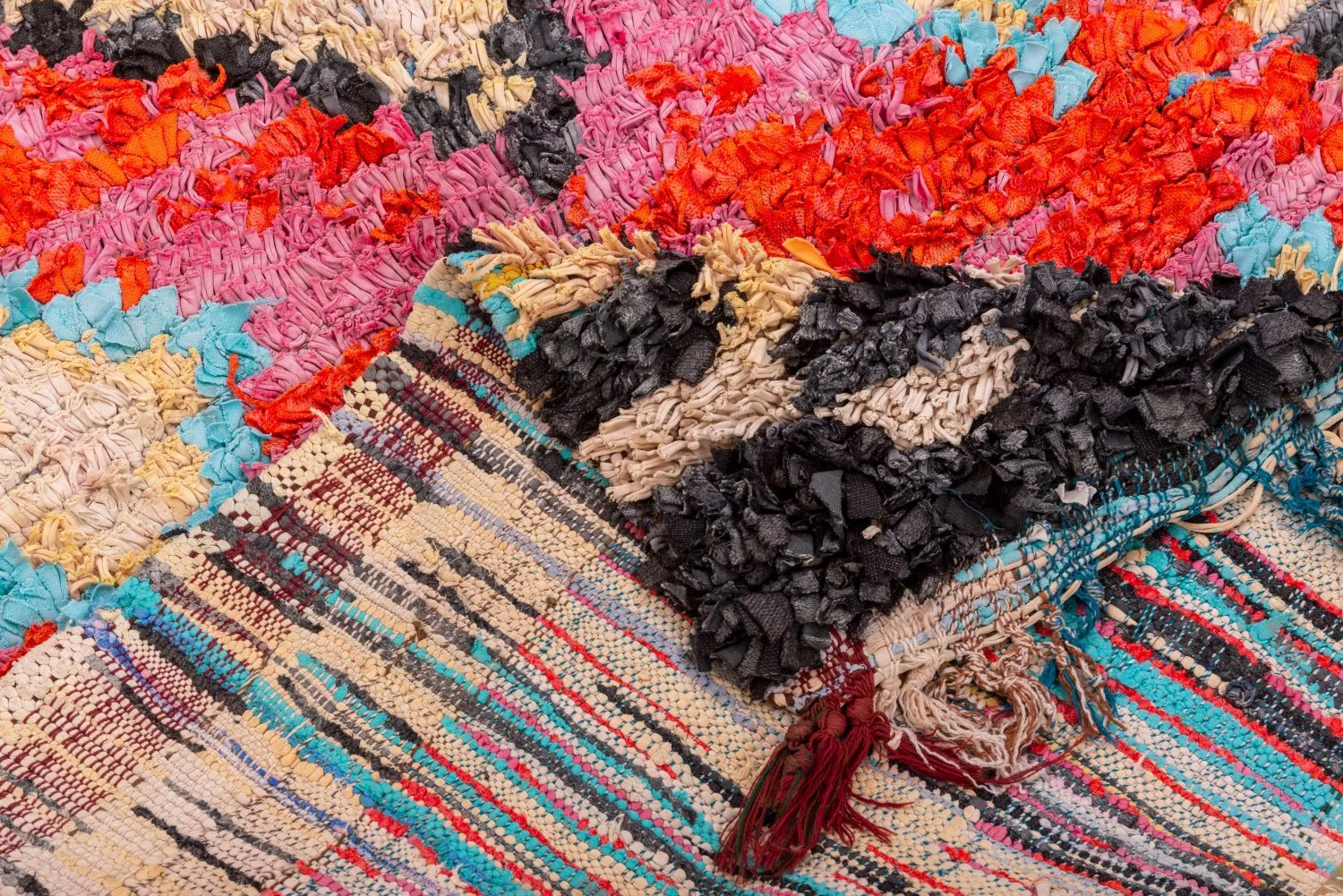 Marokkansk berber tæppe Boucherouite 235 x 105 cm
