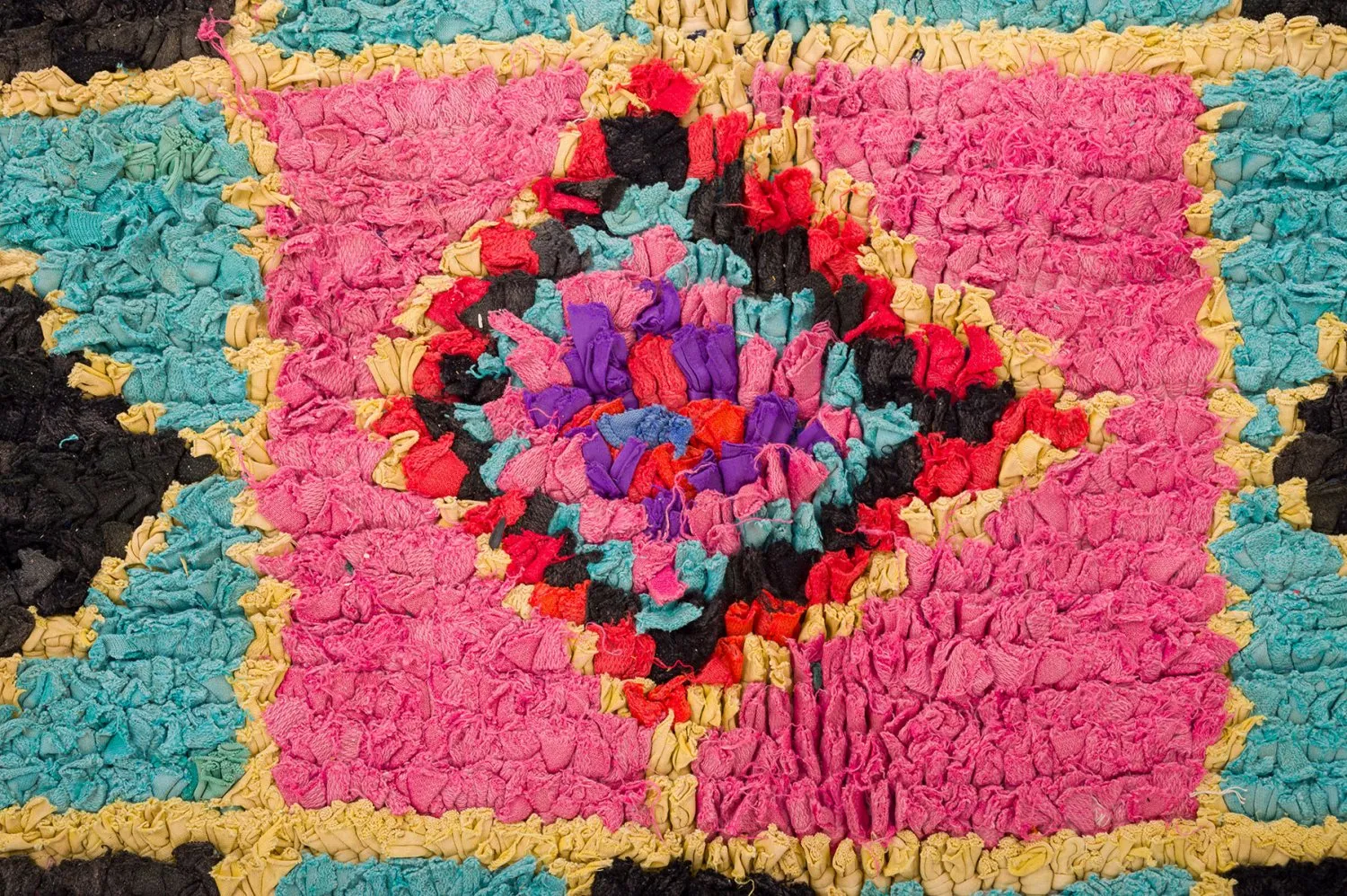 Marokkansk berber tæppe Boucherouite 135 x 315 cm