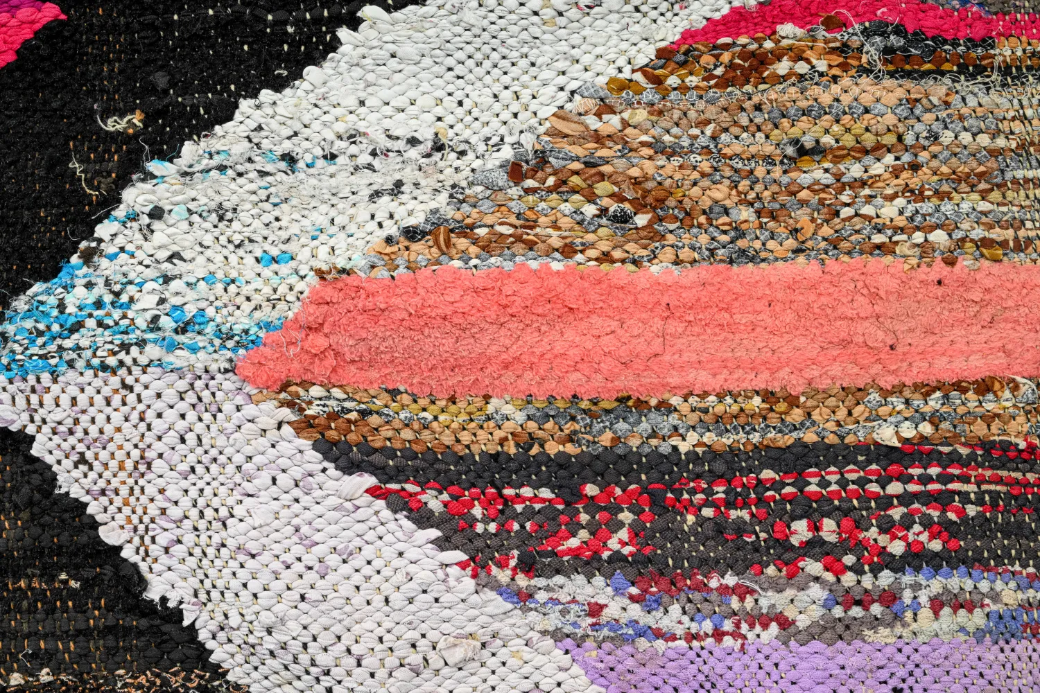 Marokkansk berber tæppe Boucherouite 140 x 245 cm