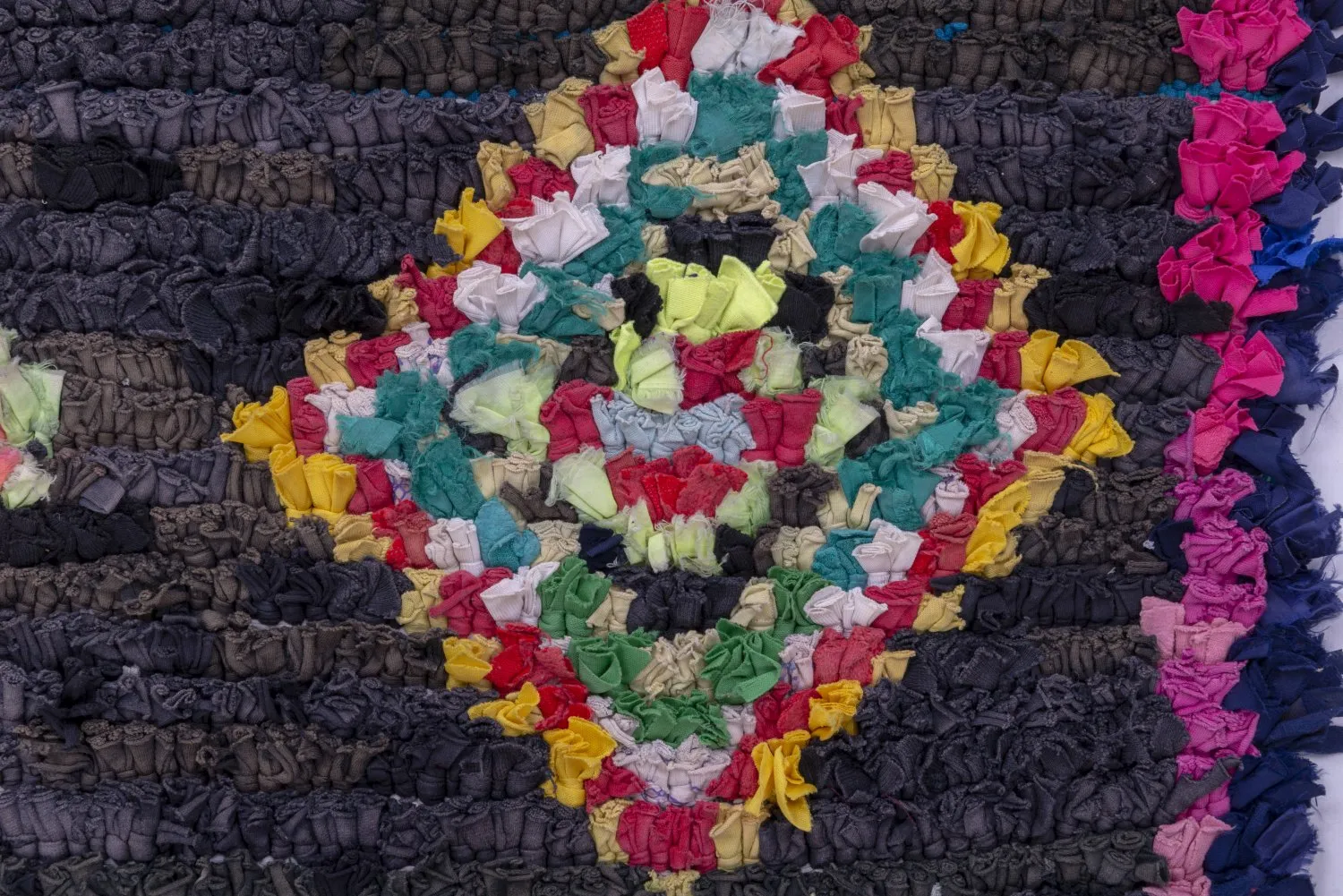 Marokkansk berber tæppe Boucherouite 245 x 115 cm