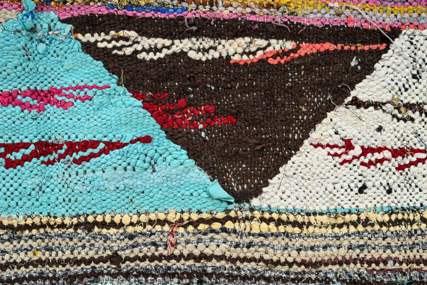 Marokkansk berber tæppe Boucherouite 135 x 235 cm