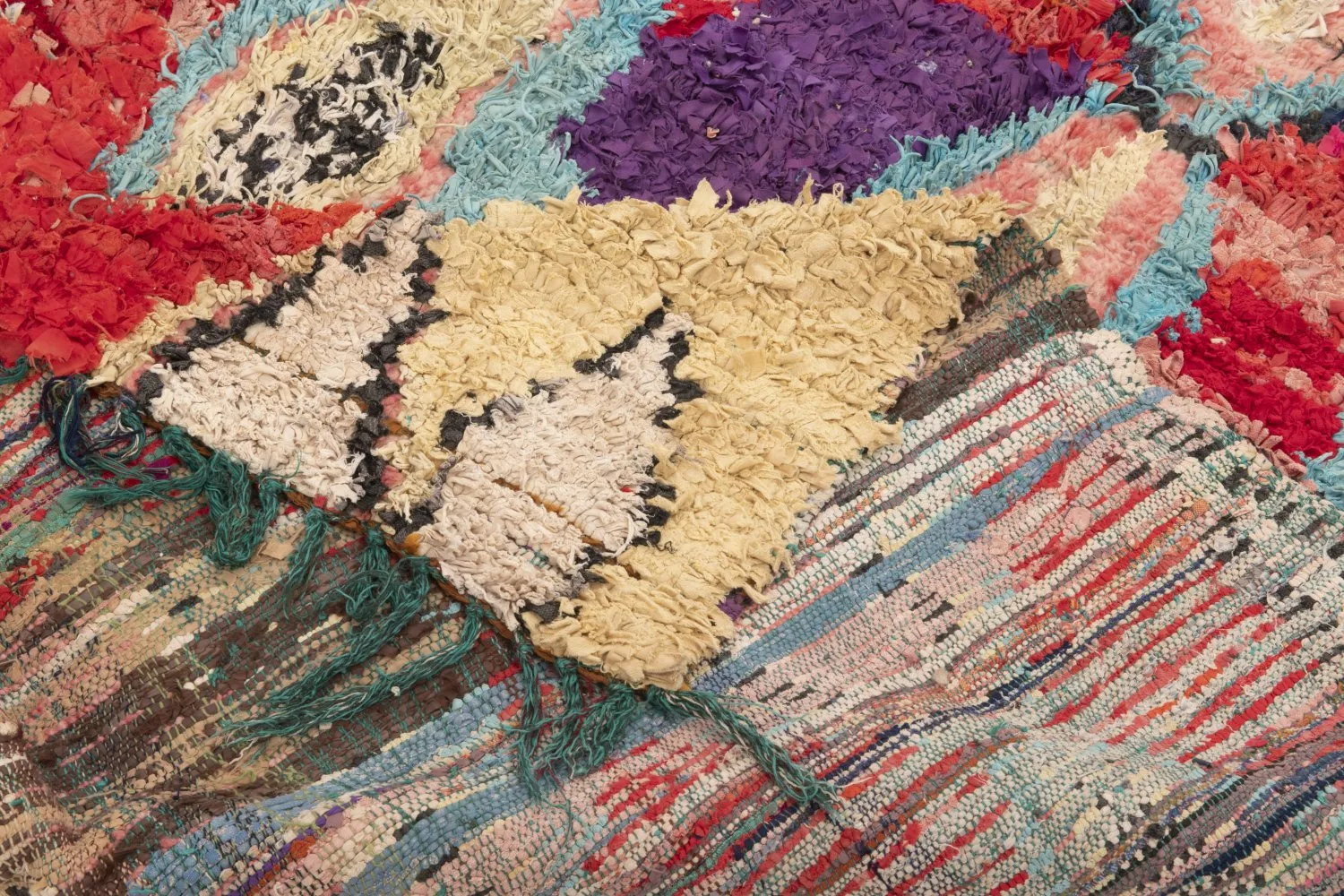Marokkansk berber tæppe Boucherouite 235 x 160 cm
