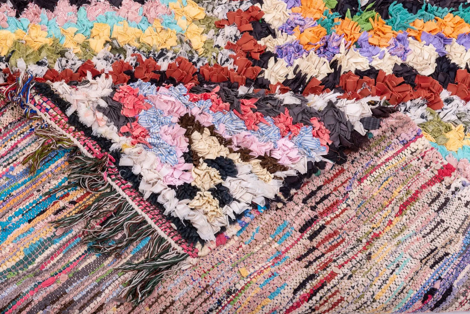 Marokkansk berber tæppe Boucherouite 215 x 120 cm