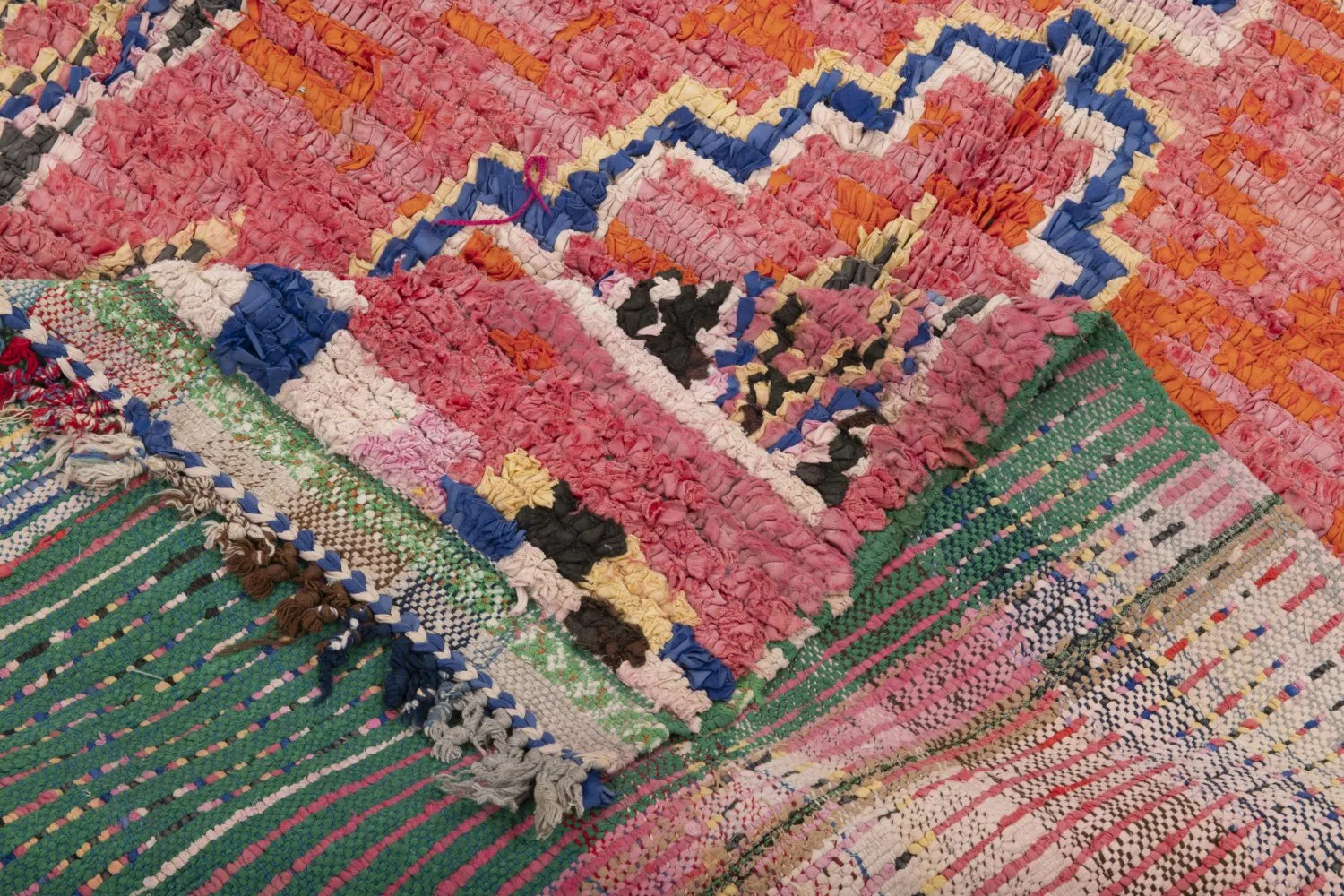 Marokkansk berber tæppe Boucherouite 275 x 130 cm