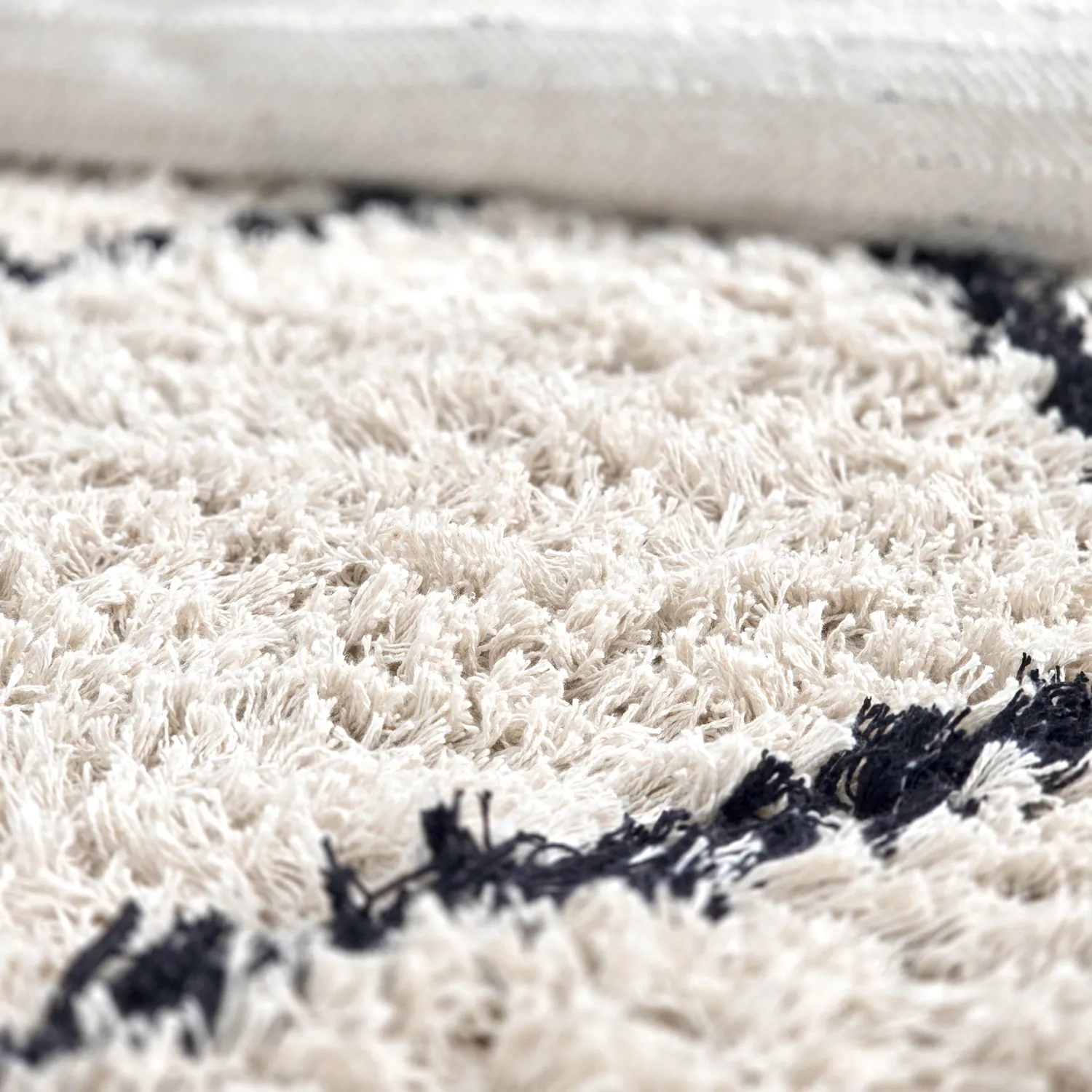 Rundt tæppe - Alcott Natural Cotton Shaggy (sort/hvid)