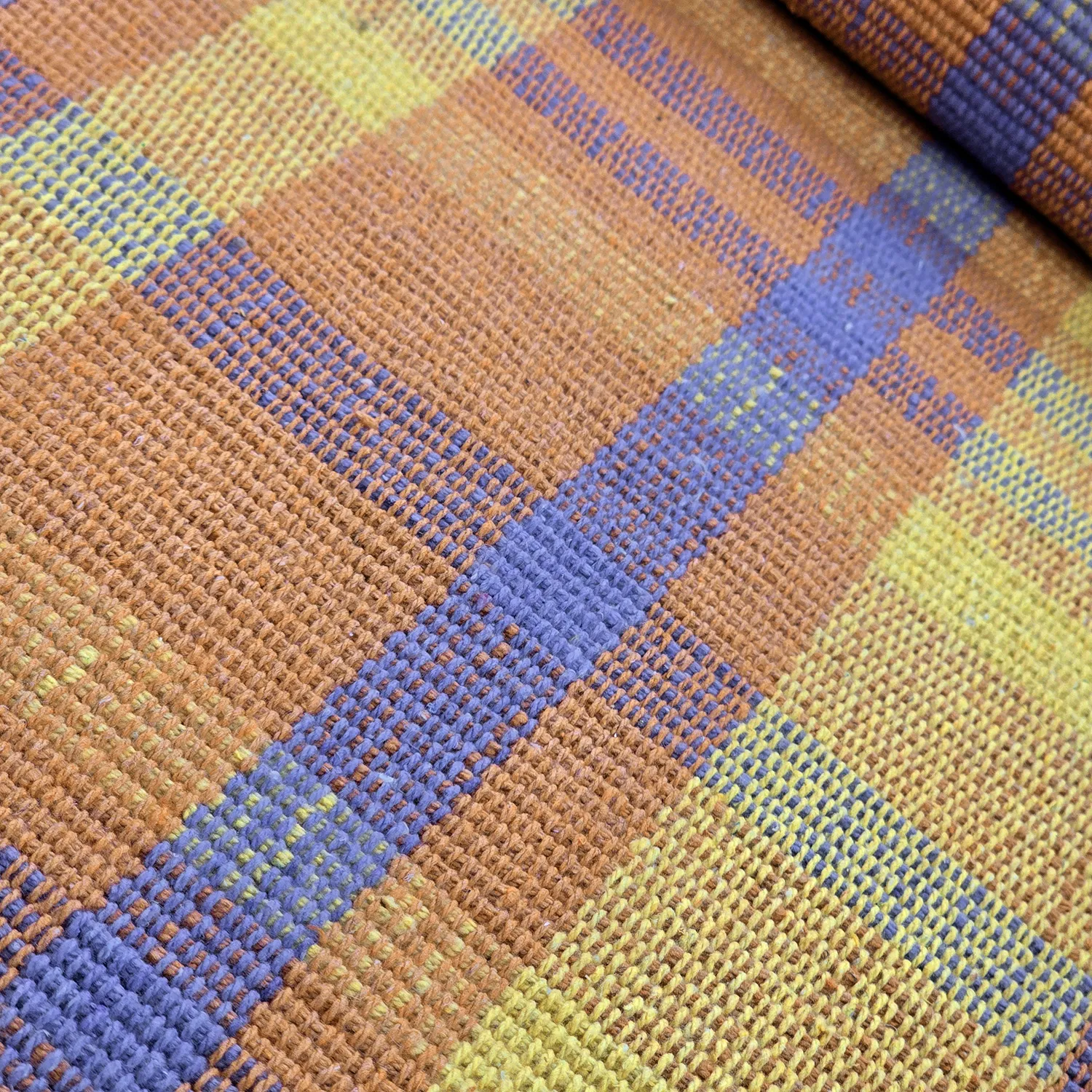 Bomuldstæppe - Husvik (koral/multi)