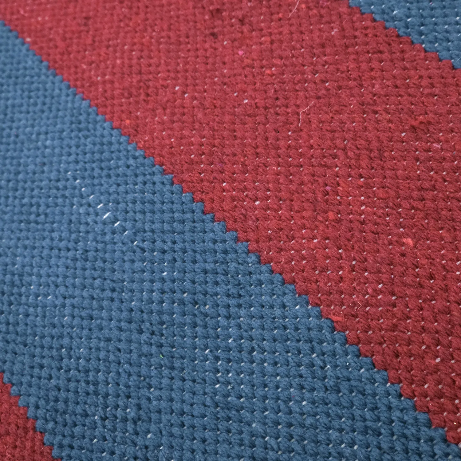 Bomuldstæppe - Nilo (rød/blå)