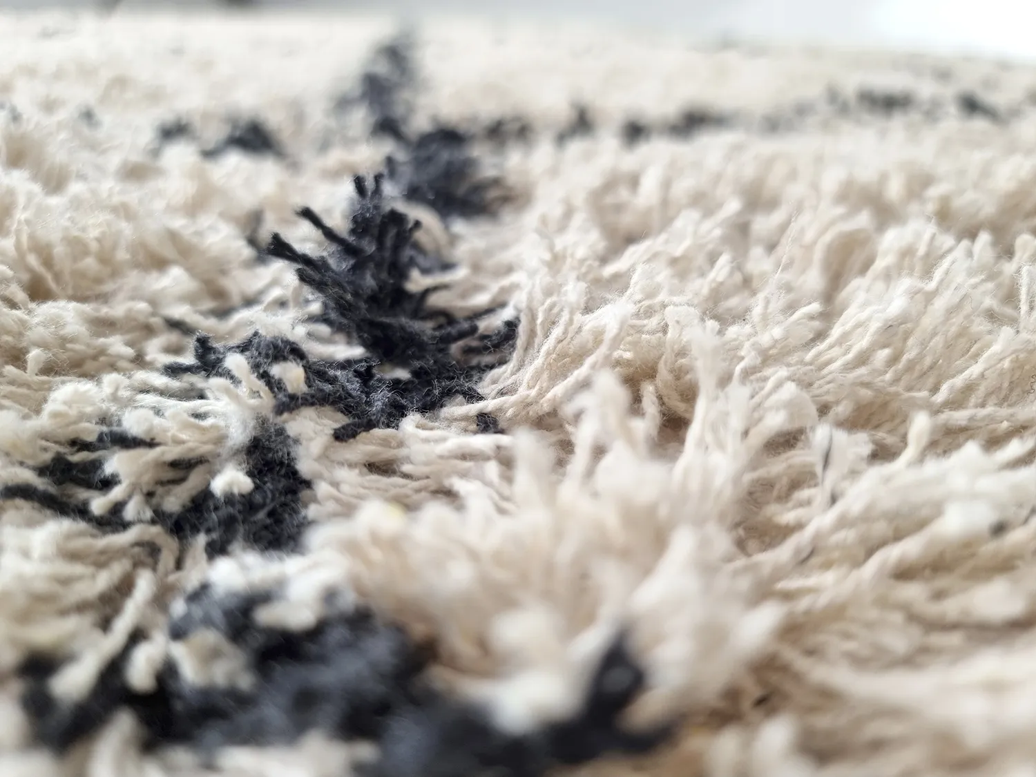 Ryatæpper - Alcott Natural Cotton Shaggy (sort/hvid)