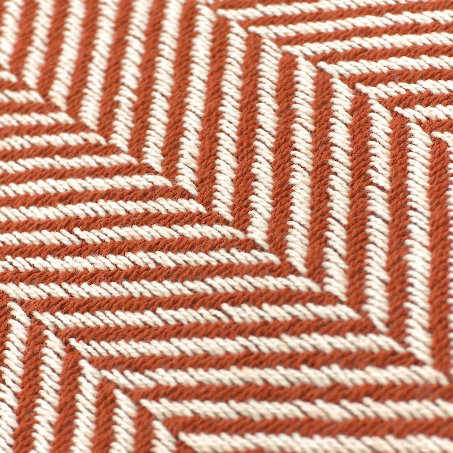 Tæpper - Bomuldsplaid - Denisa Fishbone (brun/hvid)