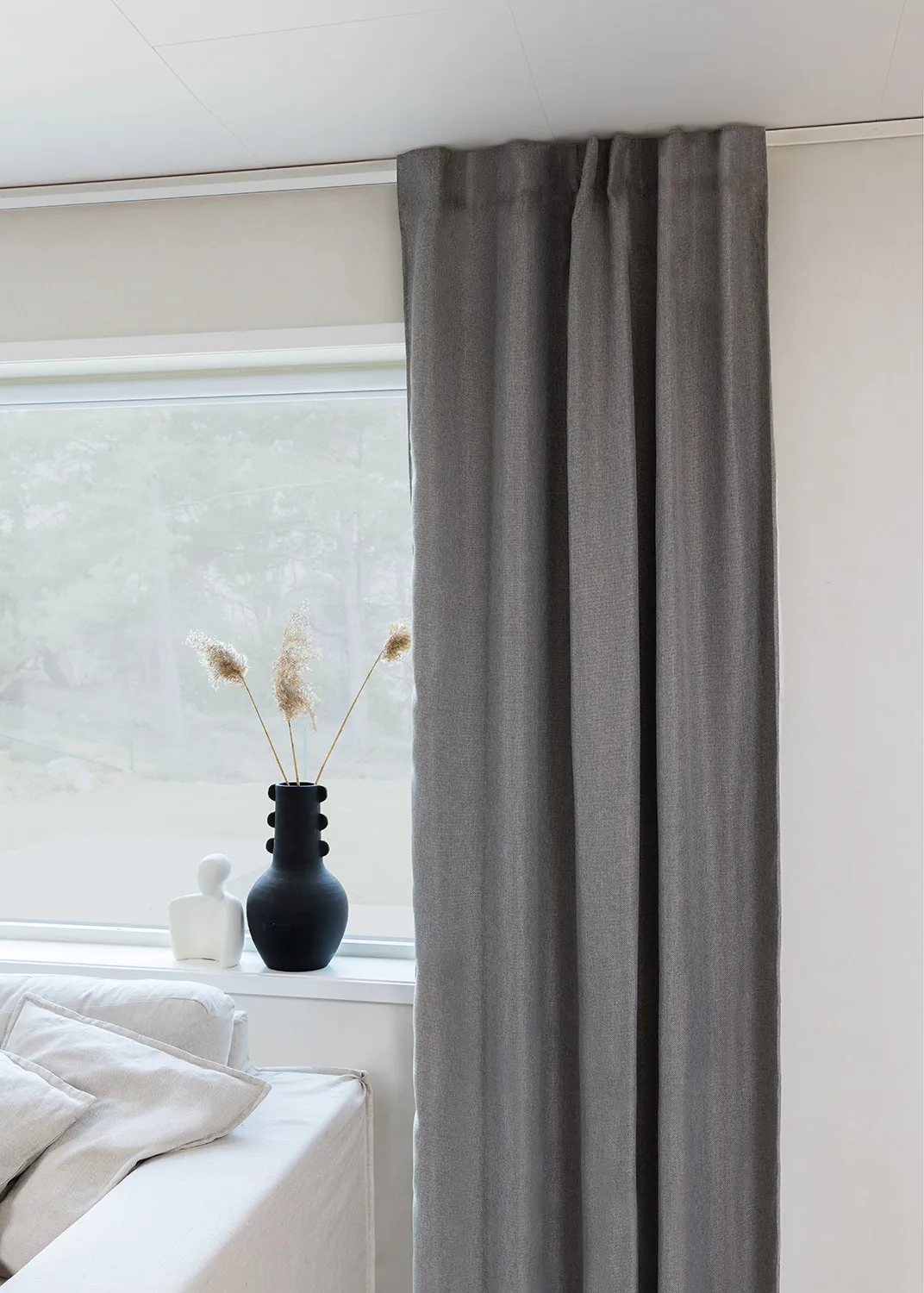 Gardiner - Mørklægningsgardin Mila (grå)