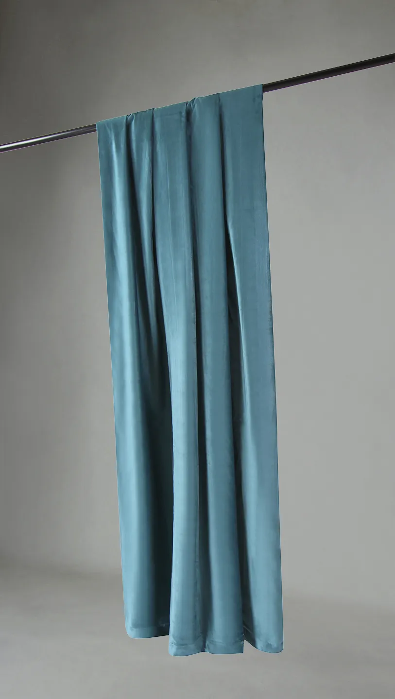 Gardiner - Gardiner af fløjl Juliet (blå)