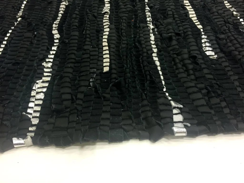 Kludetæppe - Nordal Design (sort, 100 % læder)