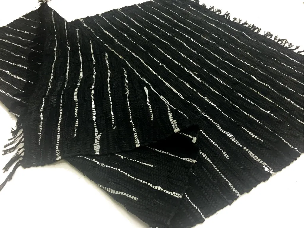 Kludetæppe - Nordal Design (sort, 100 % læder)