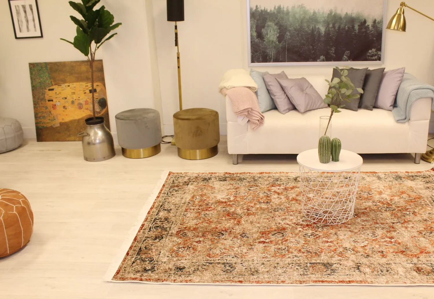 Wilton-tæppe - Douz (rød/multi)