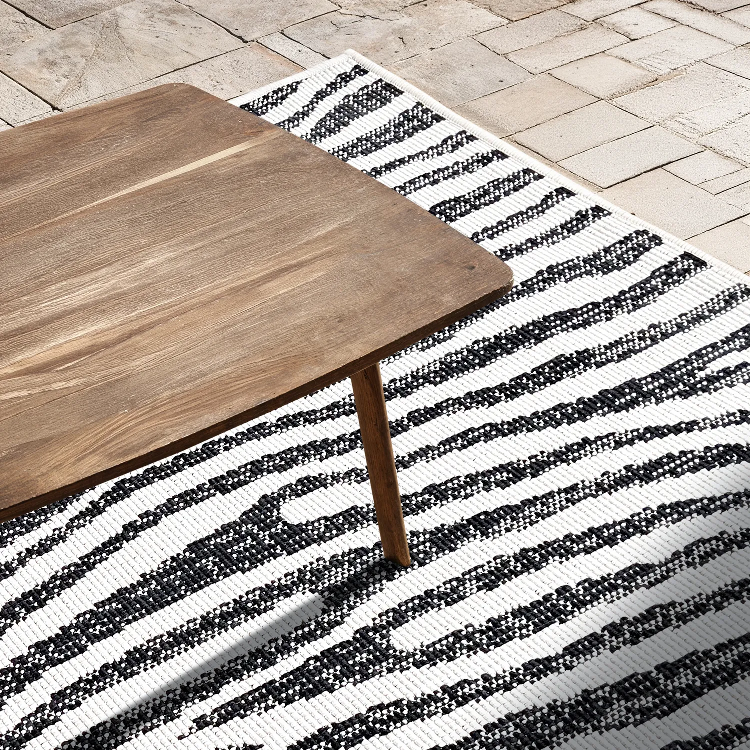 Tæpper til indendørs/udendørs brug - utomhusmatta - Vaura (sort/hvid)