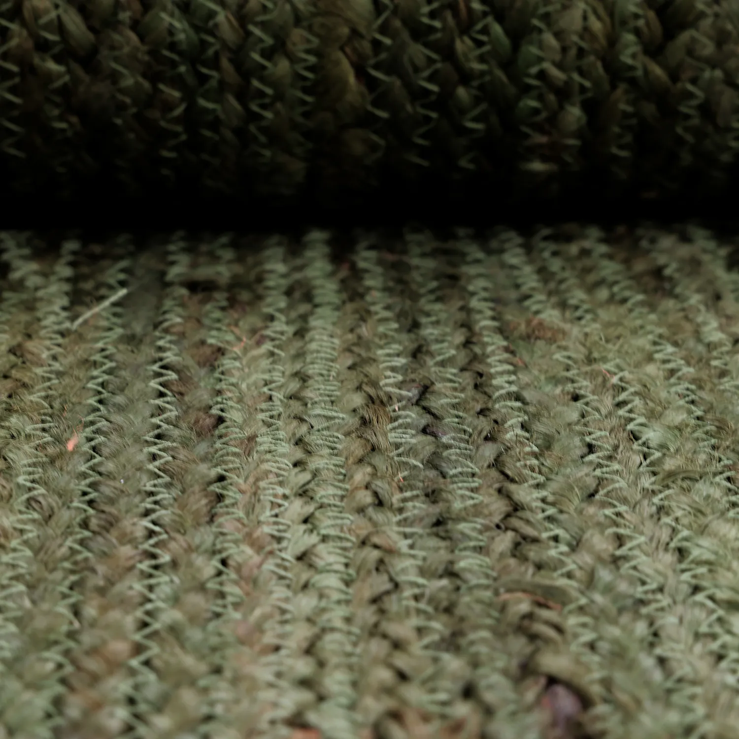 Jutetæppe - Senaki (militærgrøn/hvid)