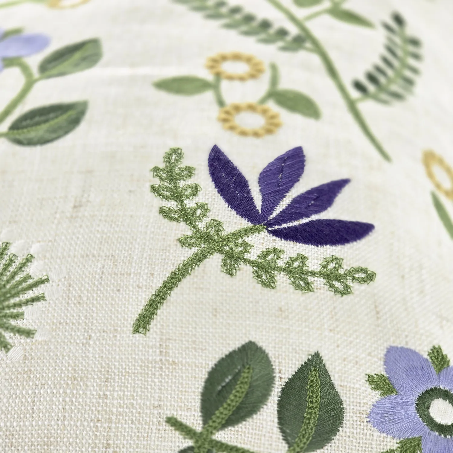 Pudebetræk - Esbo Embroidered Cushion Cover (multi)